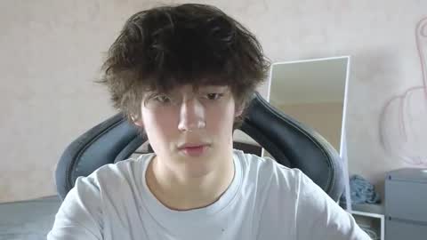 Snapshot of mason_jr chatting on 10-22-25, 05:13 mason_jr online show from 10-22-25, 05:13