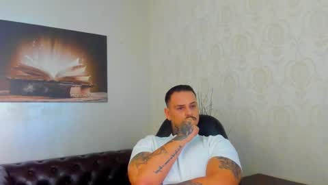 Snapshot of masondune chatting on 10-12-25, 04:22 MasonDune online show from 10-12-25, 04:22