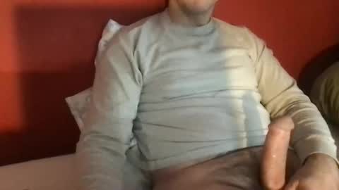 Snapshot of massaussie chatting on 01-15-26, 07:28 massaussie online show from 01-15-26, 07:28