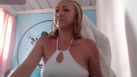 massiel ferreti online show from 09-26-25, 08:02