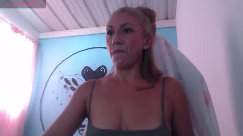 massiel ferreti online show from 11-10-25, 08:41
