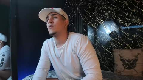 Snapshot of massimo_vidal chatting on 05-18-26, 03:07 massimo_vidal online show from 05-18-26, 03:07