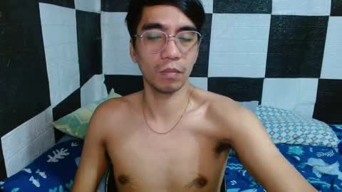 Snapshot of massive_boner02 chatting on 01-12-25, 10:02 massive_boner02 online show from 01-12-25, 10:02