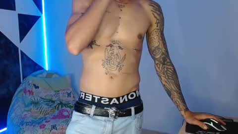 Snapshot of master_black777 chatting on 09-22-25, 03:52 master_black777 online show from 09-22-25, 03:52