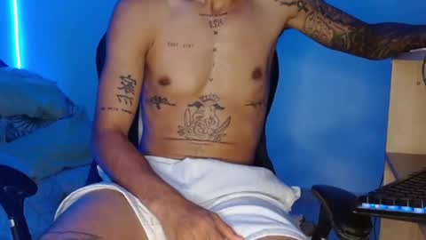 Snapshot of master_black777 chatting on 10-22-25, 01:22 master_black777 online show from 10-22-25, 01:22