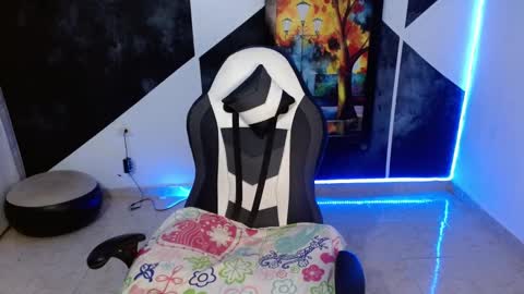 Snapshot of master_black777 chatting on 03-01-26, 10:45 master_black777 online show from 03-01-26, 10:45