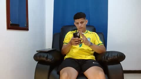 Snapshot of master_melo chatting on 11-05-25, 07:25 master melo online show from 11-05-25, 07:25