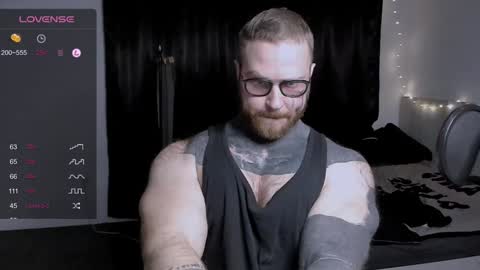 Snapshot of master_oil chatting on 12-30-24, 05:13 Huge Alex online show from 12-30-24, 05:13