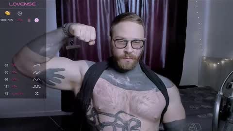 Snapshot of master_oil chatting on 02-11-25, 12:48 Huge Alex online show from 02-11-25, 12:48