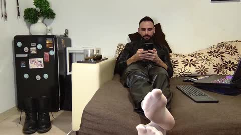 Snapshot of master_roberto333 chatting on 01-03-25, 04:48 SIR online show from 01-03-25, 04:48