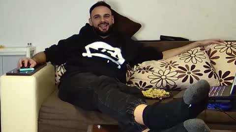 Snapshot of master_roberto333 chatting on 01-28-25, 04:41 SIR online show from 01-28-25, 04:41