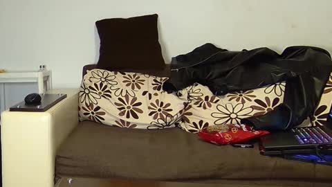 Snapshot of master_roberto333 chatting on 01-28-25, 10:45 SIR online show from 01-28-25, 10:45