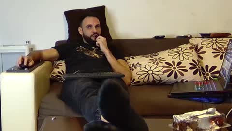 Snapshot of master_roberto333 chatting on 01-31-25, 12:28 SIR online show from 01-31-25, 12:28