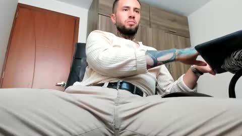 steven  online show from 12-17-25, 05:08