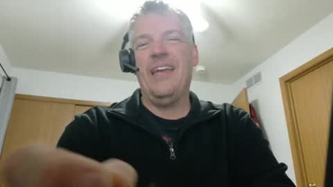 Snapshot of master_thorn chatting on 11-05-25, 03:06 Master Thorn online show from 11-05-25, 03:06