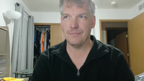 Snapshot of master_thorn chatting on 05-08-26, 02:39 Master Thorn online show from 05-08-26, 02:39