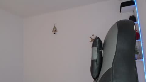 Snapshot of masteralda09 chatting on 03-13-26, 02:34 Alpha junior online show from 03-13-26, 02:34