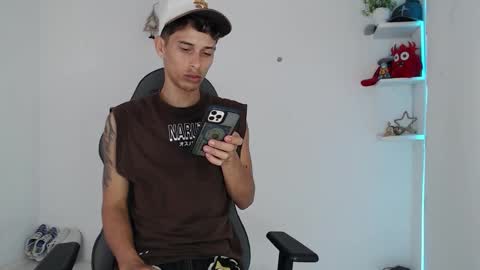 Snapshot of masteralda09 chatting on 03-26-26, 02:22 Alpha junior online show from 03-26-26, 02:22