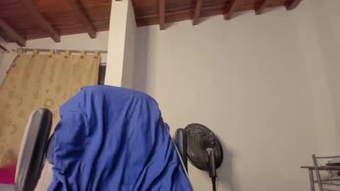 Juan Independent Model online show from 06-30-26, 11:17