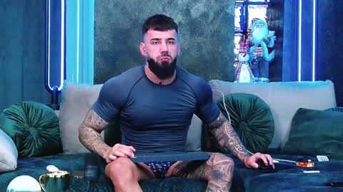 Snapshot of masterkingofmuscle chatting on 12-10-24, 09:55 masterkingofmuscle online show from 12-10-24, 09:55