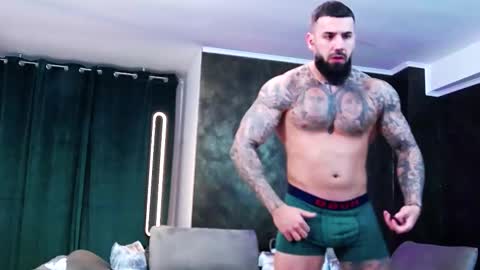 Snapshot of masterkingofmuscle chatting on 02-17-25, 09:52 masterkingofmuscle online show from 02-17-25, 09:52