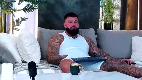 Snapshot of masterkingofmuscle chatting on 09-09-25, 07:08 masterkingofmuscle online show from 09-09-25, 07:08