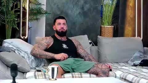 masterkingofmuscle online show from 11-04-25, 07:51