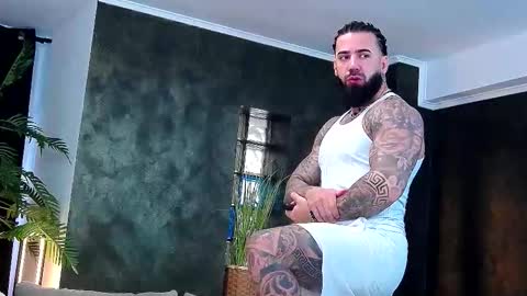 Snapshot of masterkingofmuscle chatting on 12-16-25, 09:58 masterkingofmuscle online show from 12-16-25, 09:58