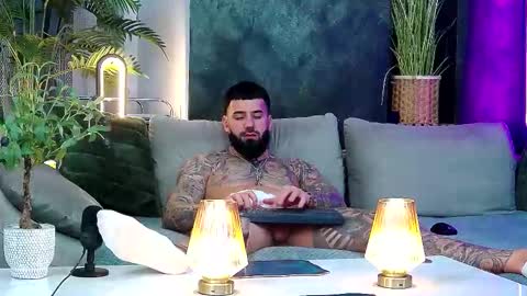 Snapshot of masterkingofmuscle chatting on 03-03-26, 08:59 masterkingofmuscle online show from 03-03-26, 08:59