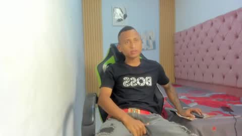 mastermorenohot23 online show from 04-28-26, 02:38