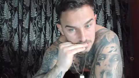 Snapshot of mastermusclejon chatting on 12-29-24, 08:58 Jon online show from 12-29-24, 08:58