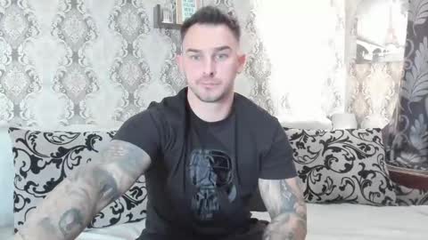 Snapshot of mastermusclejon chatting on 01-20-25, 10:40 Jon online show from 01-20-25, 10:40