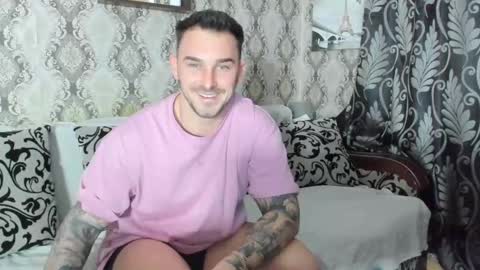 Snapshot of mastermusclejon chatting on 01-23-25, 09:29 Jon online show from 01-23-25, 09:29