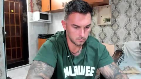 Snapshot of mastermusclejon chatting on 09-11-25, 07:47 Jon online show from 09-11-25, 07:47