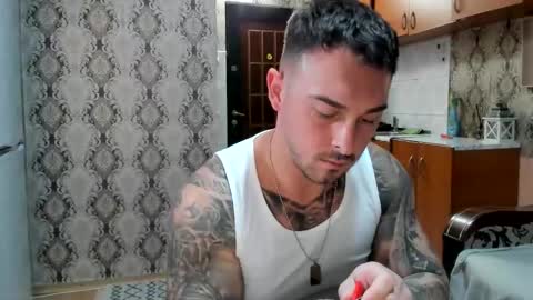 Snapshot of mastermusclejon chatting on 11-26-25, 09:27 Jon online show from 11-26-25, 09:27