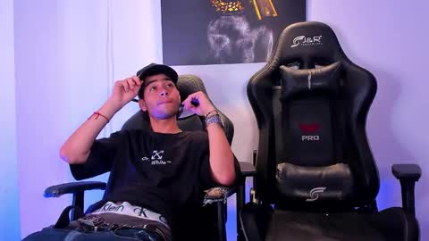 Snapshot of masters_boys chatting on 01-10-26, 06:37 KONAN online show from 01-10-26, 06:37