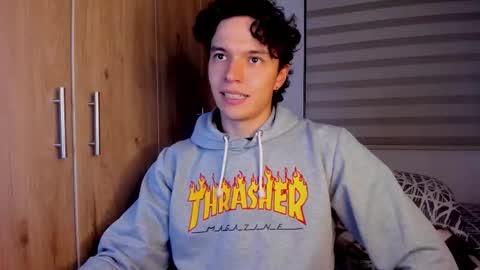 Snapshot of mastrangelo_x chatting on 12-20-25, 04:08 mastrangelo_x online show from 12-20-25, 04:08