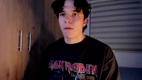 Snapshot of mastrangelo_x chatting on 03-01-26, 01:29 mastrangelo_x online show from 03-01-26, 01:29