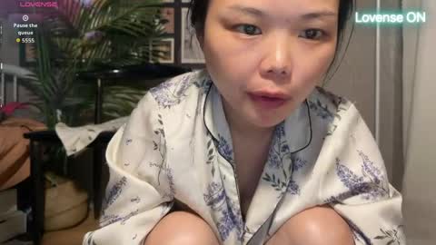 SuSu online show from 05-08-26, 01:33
