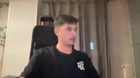 Snapshot of matahavi chatting on 09-22-25, 09:17 Aaron online show from 09-22-25, 09:17