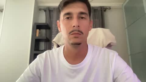 Snapshot of matahavi chatting on 09-28-25, 02:00 Aaron online show from 09-28-25, 02:00