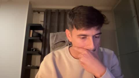 Snapshot of matahavi chatting on 10-26-25, 05:52 Aaron online show from 10-26-25, 05:52