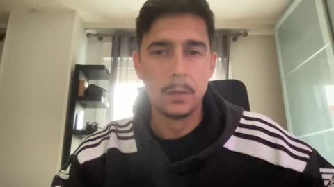 Snapshot of matahavi chatting on 10-29-25, 08:16 Aaron online show from 10-29-25, 08:16