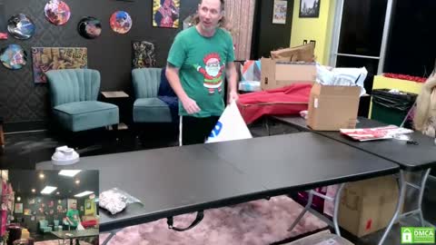 Jer and Kel online show from 12-23-24, 03:55