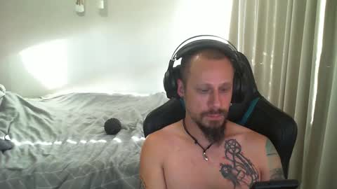 Matchy online show from 01-20-25, 05:59