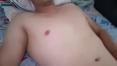 Snapshot of mateo2803 chatting on 02-26-26, 12:04 mateo2803 online show from 02-26-26, 12:04