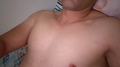 Snapshot of mateo2803 chatting on 03-17-26, 04:28 mateo2803 online show from 03-17-26, 04:28