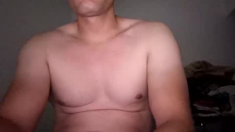 Snapshot of mateo2803 chatting on 05-27-26, 03:58 mateo2803 online show from 05-27-26, 03:58