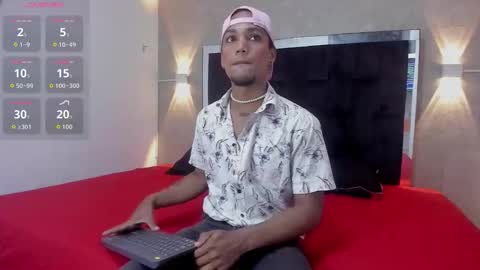 Snapshot of mateo_nick chatting on 11-09-25, 03:43 Mateo and Noah online show from 11-09-25, 03:43