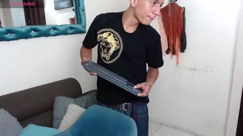 Snapshot of mateocruz_ chatting on 10-13-25, 12:05 Mateo online show from 10-13-25, 12:05